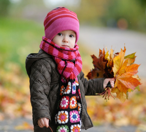 как одевать ребенка осенью